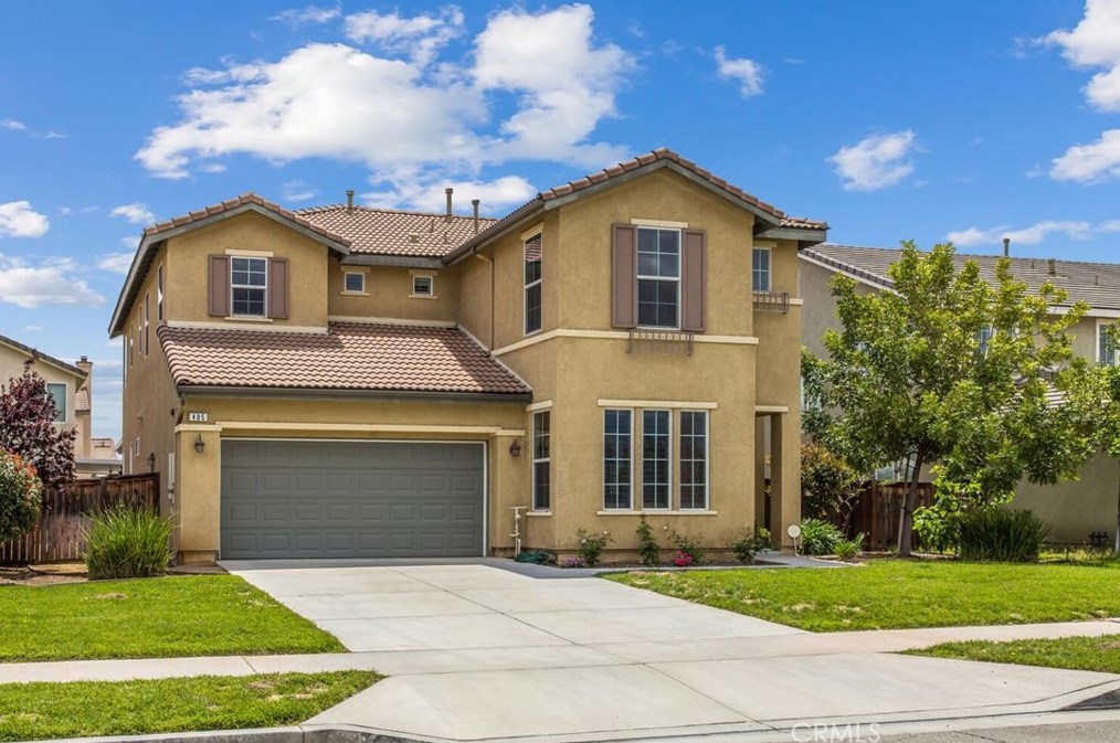 405 W Riverview Dr, Redlands, CA 92374
