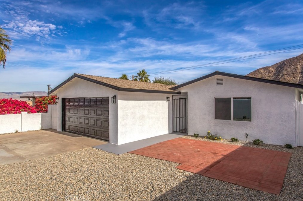 53580 Avenida Martinez, La Quinta, CA 92253