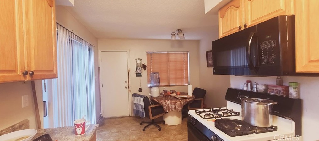 49918 Mountain View Ave, Cabazon, CA 92230