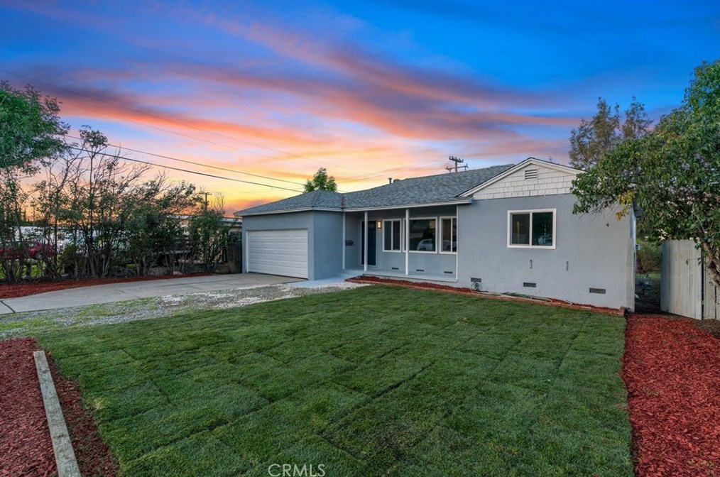 1811 Via Santiago, Corona, CA 92882-2860