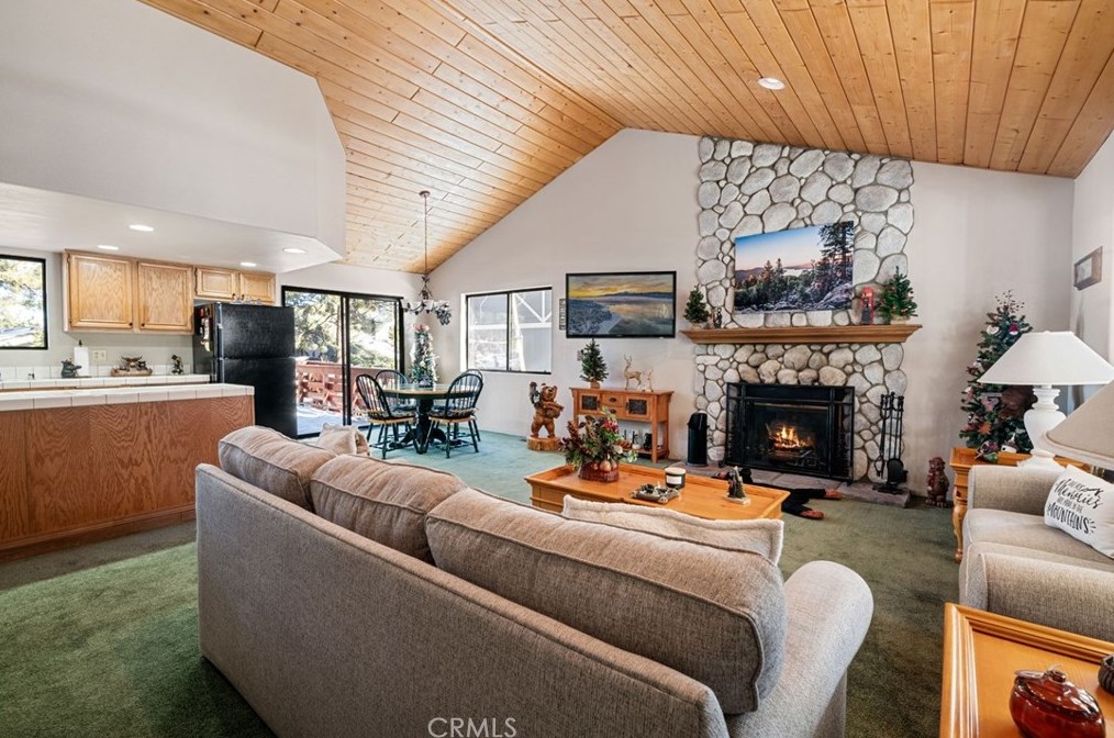 256 Turlock Dr, Big Bear City, CA 92314
