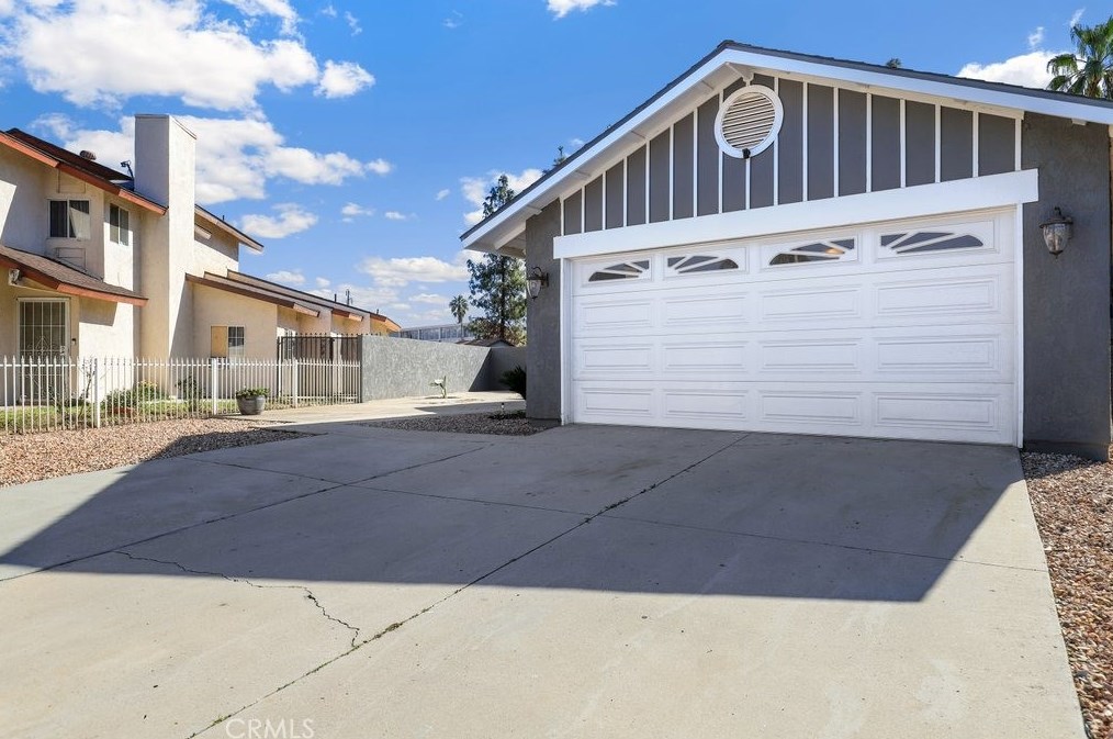 13970 Elmwood Ct, Moreno Valley, CA 92553-4357