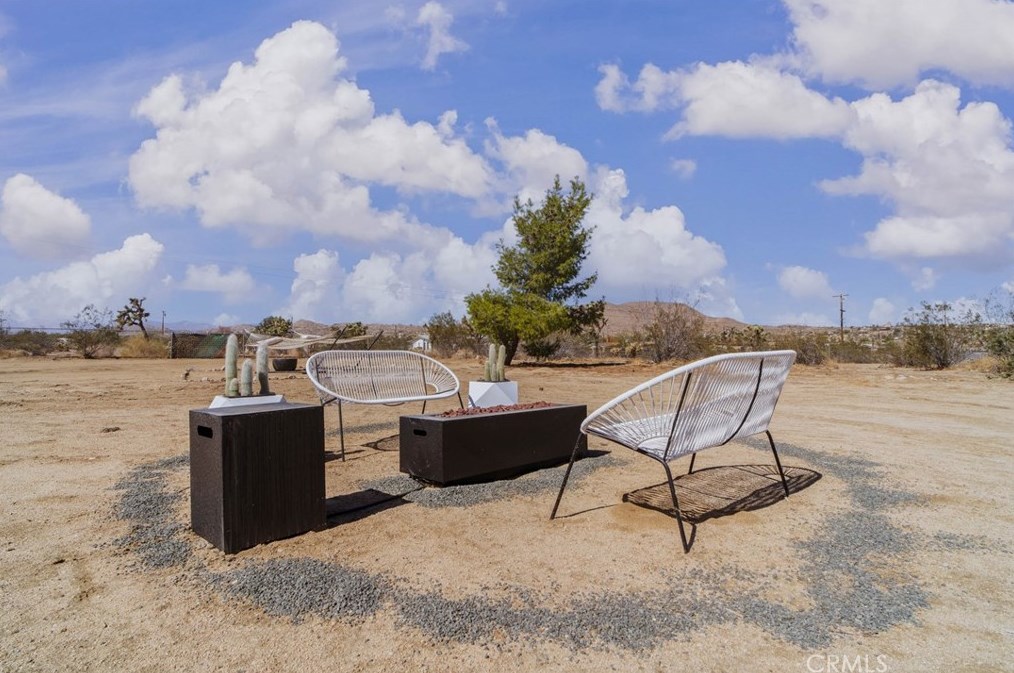 6462 Marvin Dr, Yucca Valley CA  92284-5732 exterior