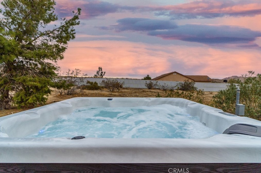 6462 Marvin Dr, Yucca Valley, CA 92284-5732