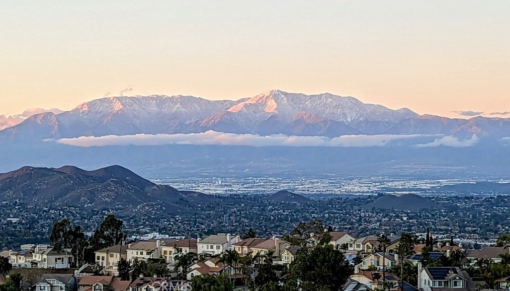 16316 Skyridge Dr, Riverside, CA 92503