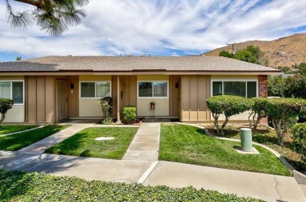 22733 Palm Ave #a, Colton, CA 92313
