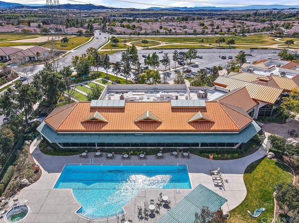 825 Sherwood Ct, Beaumont CA  92223-8556 exterior