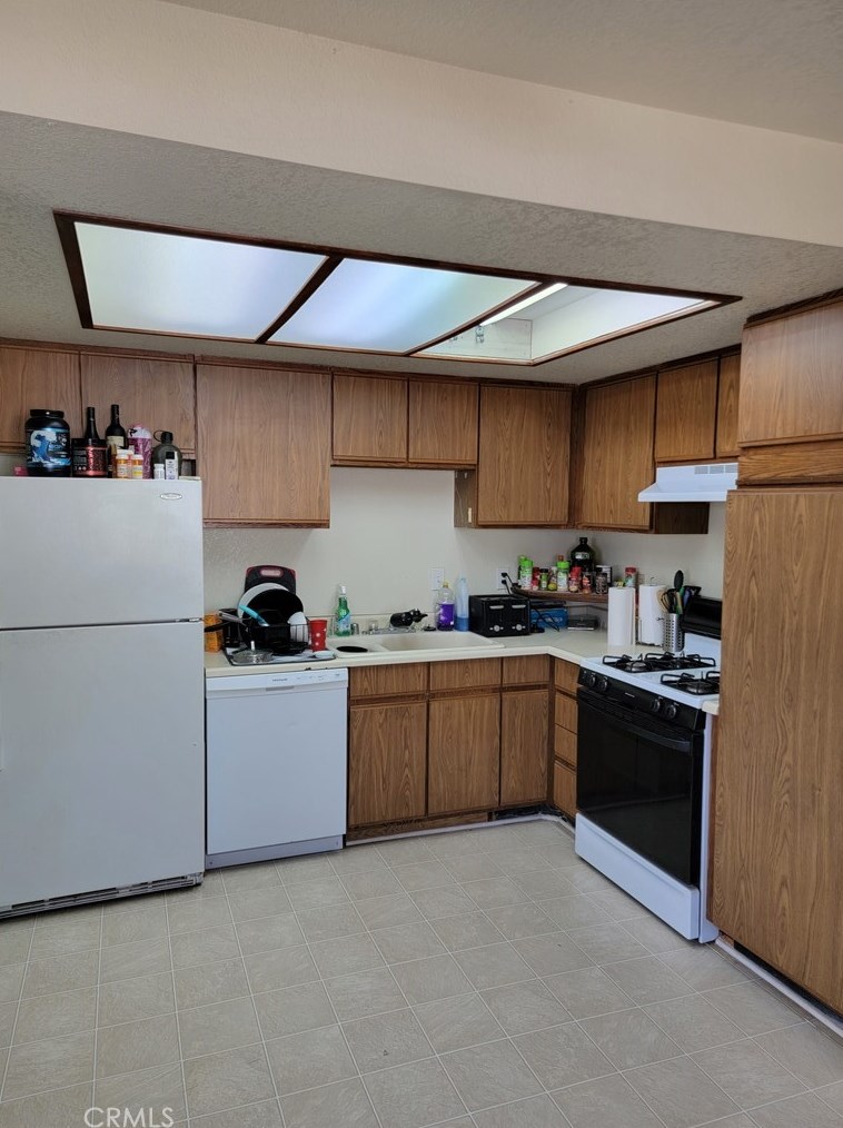 6363 Mojave Ave, Twntynine Plm, CA 92277