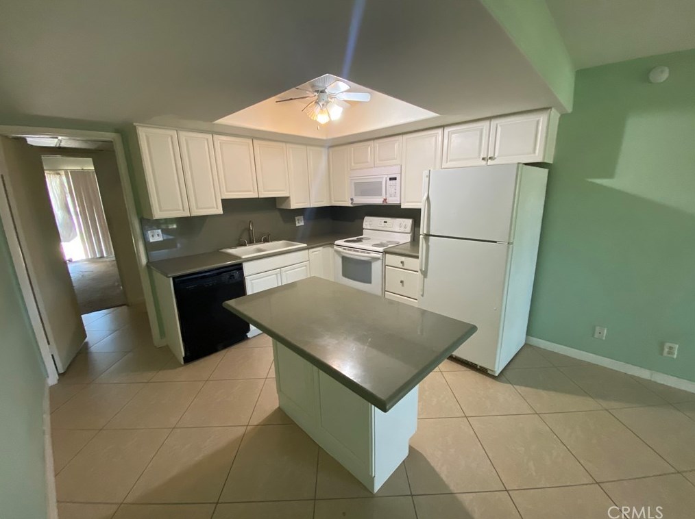 9647 Spyglass Ave #25, Desert Hot Springs, CA 92240