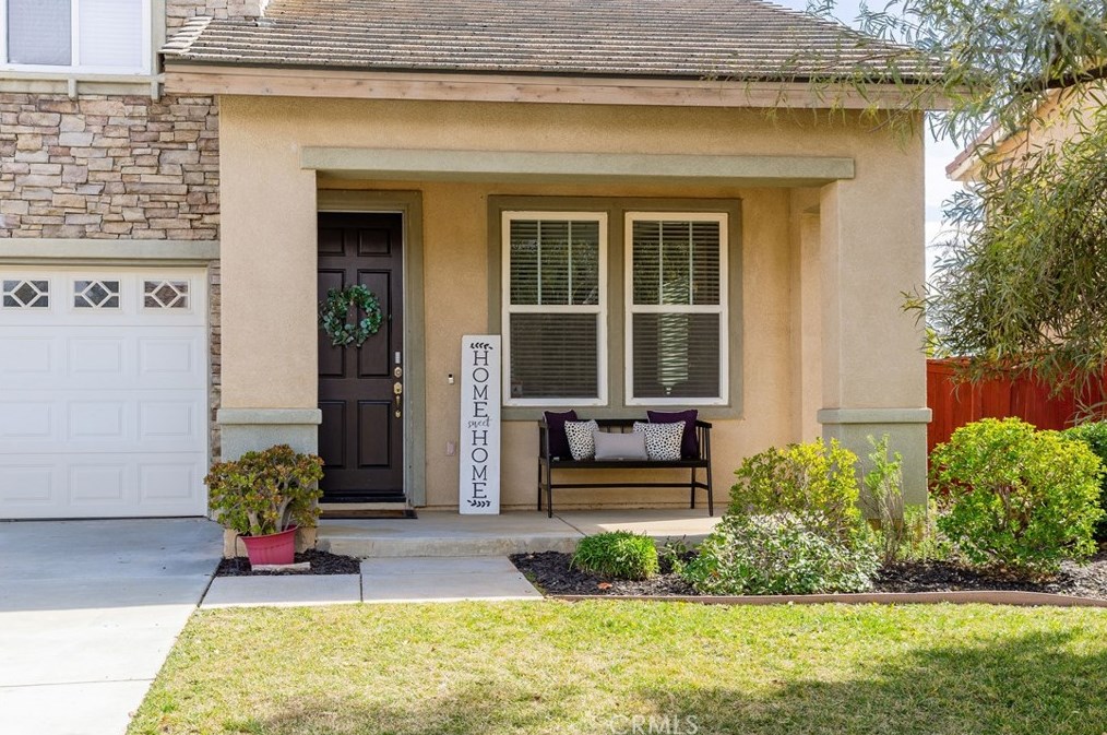 1172 N Shooting Star Dr, Beaumont, CA 92223