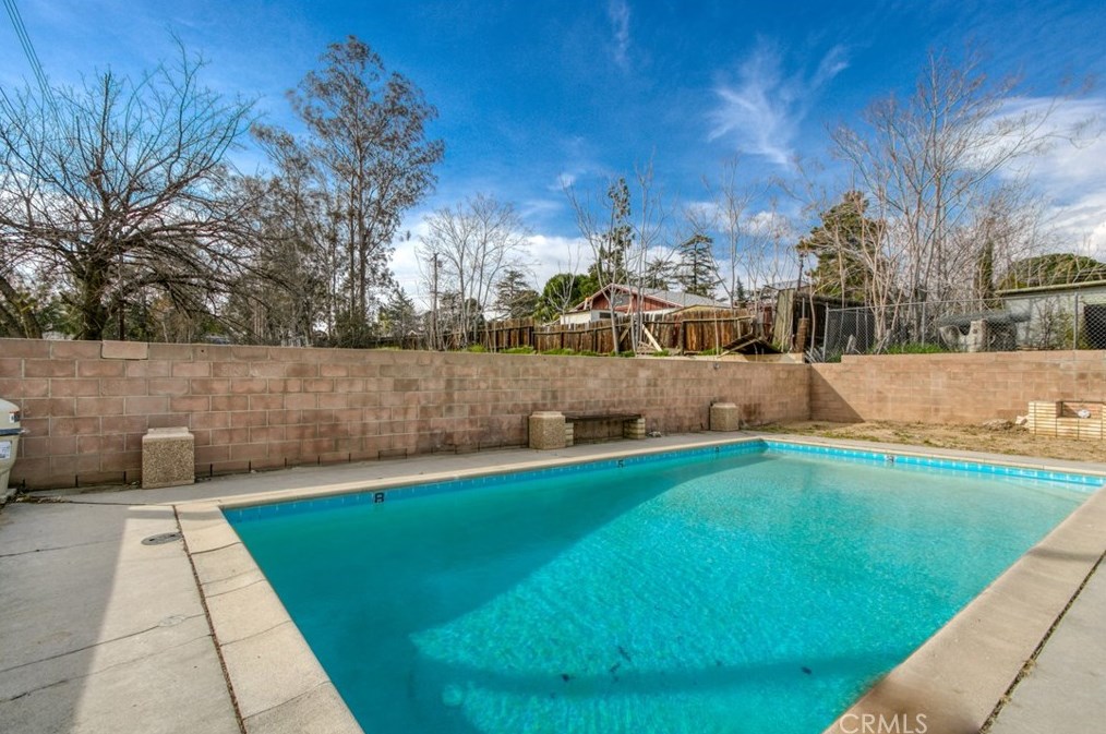 331 Woodland Ave, Banning, CA 92220-3869