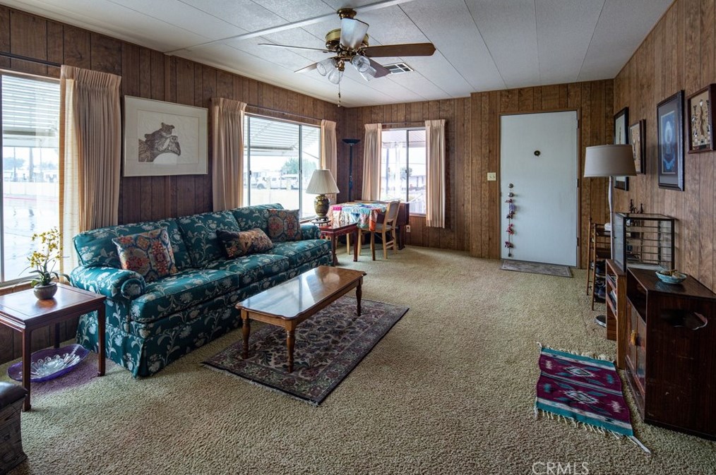 975 California St #11, Calimesa, CA 92320