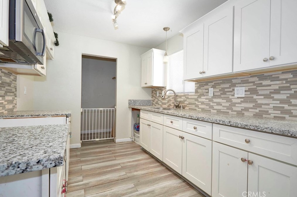 9048 Mesa Rd, Lucerne Valley CA  92356 exterior