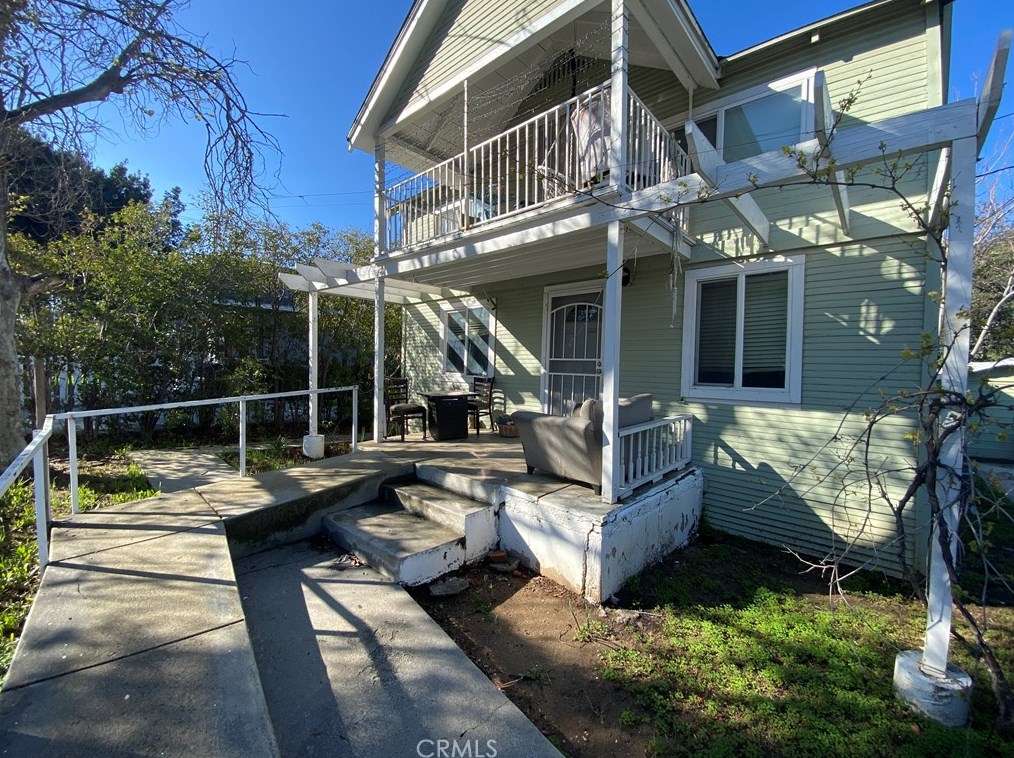 136 S San Mateo St, Redlands, CA 92373
