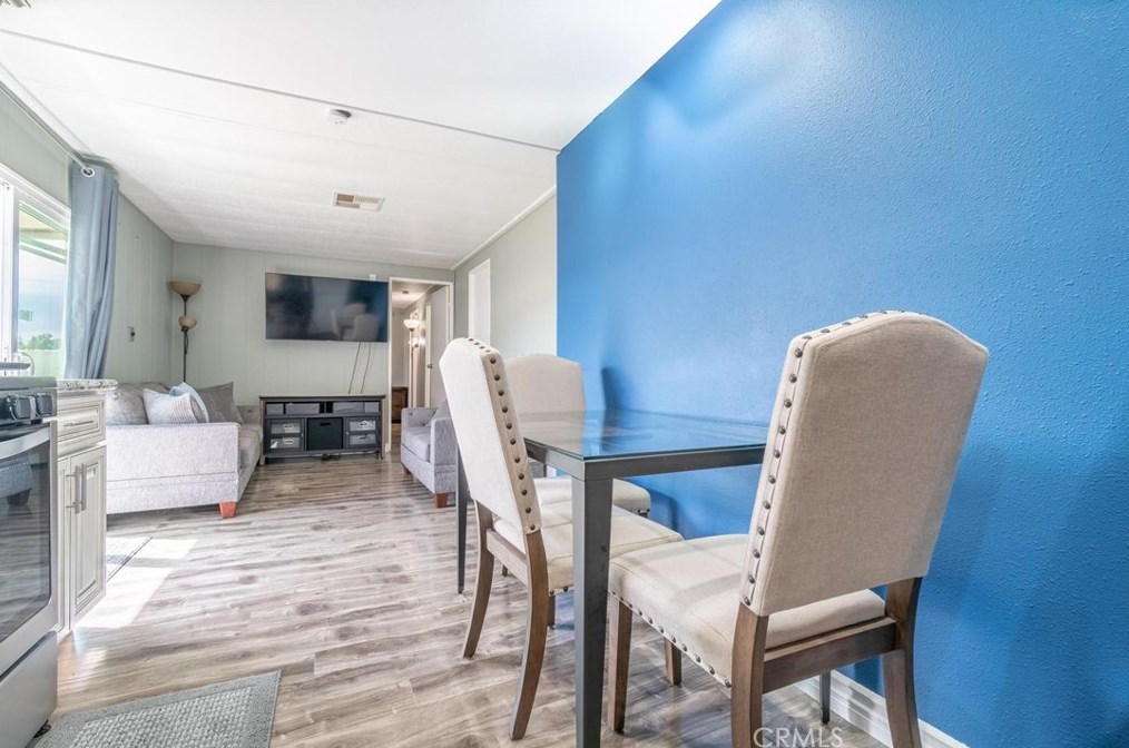 112 E Coronado Ln, Tustin, CA 92780