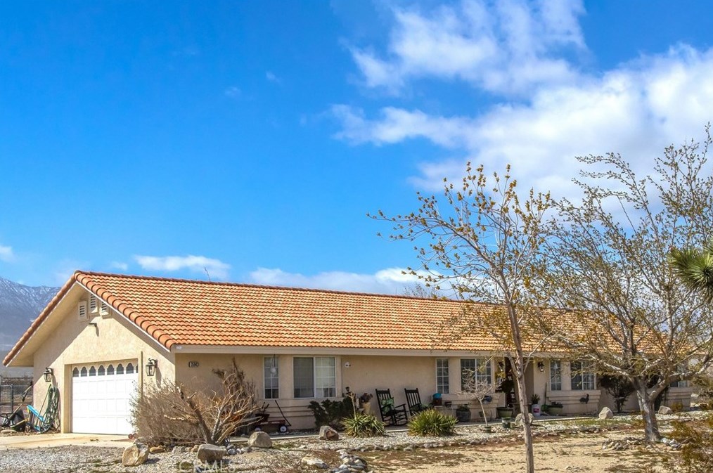 35943 Sutter Ave, Lucerne Valley, CA 92356-7889