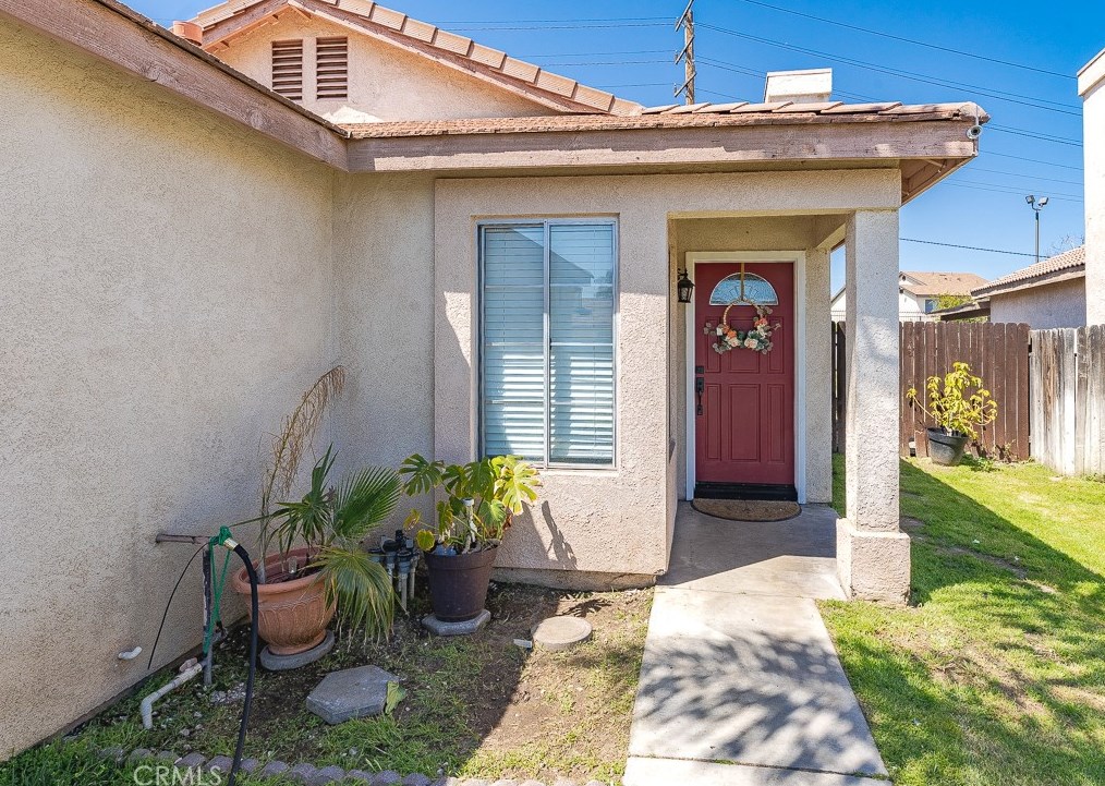 521 Silver Star Cir, Colton, CA 92324