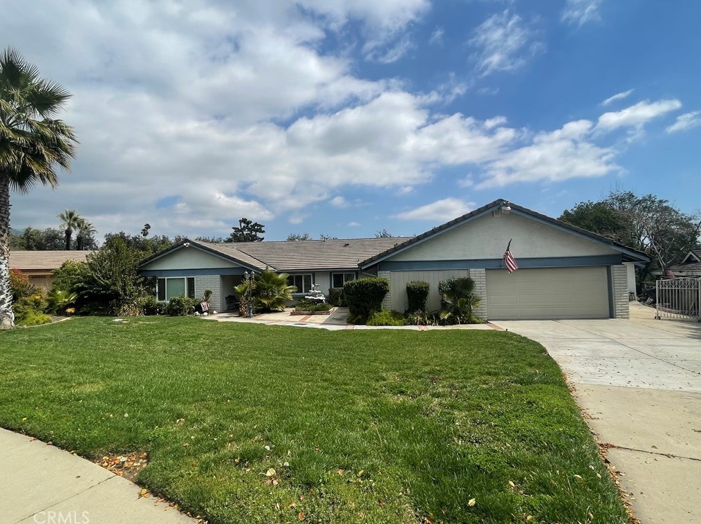 2070 N Rita Ct, Upland, CA 91784