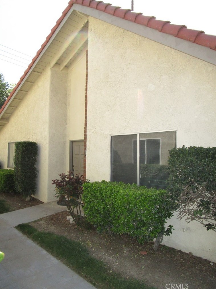 25426 Lawton Ave, Loma Linda, CA 92354