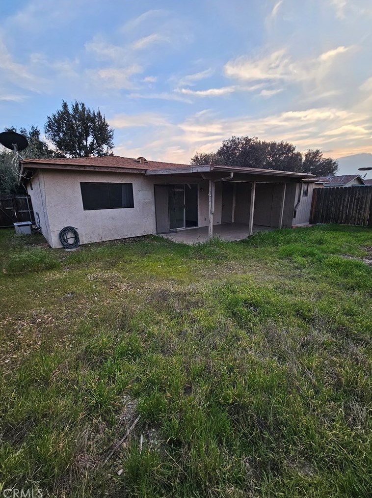 1898 Calle Diablo, Hemet CA  92545-2567 exterior