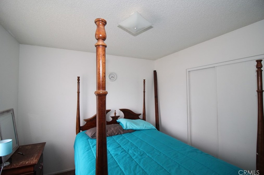 15876 Ute Rd, Apple Valley CA  92307-3122 exterior