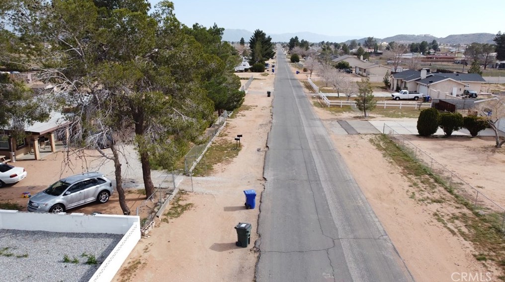 15876 Ute Rd, Apple Valley CA  92307-3122 exterior