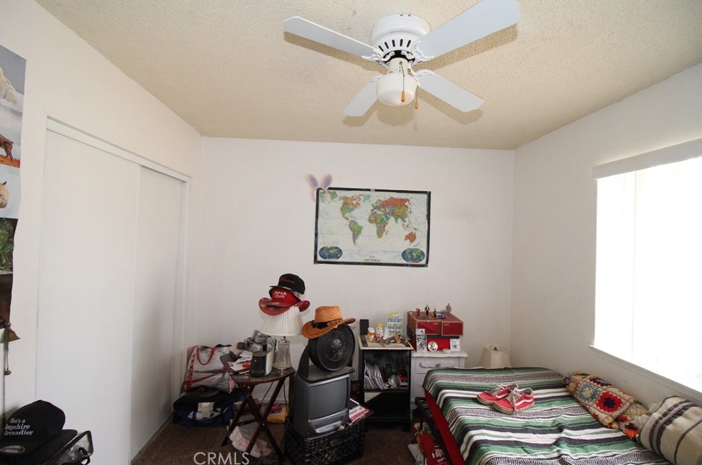 15876 Ute Rd, Apple Valley CA  92307-3122 exterior