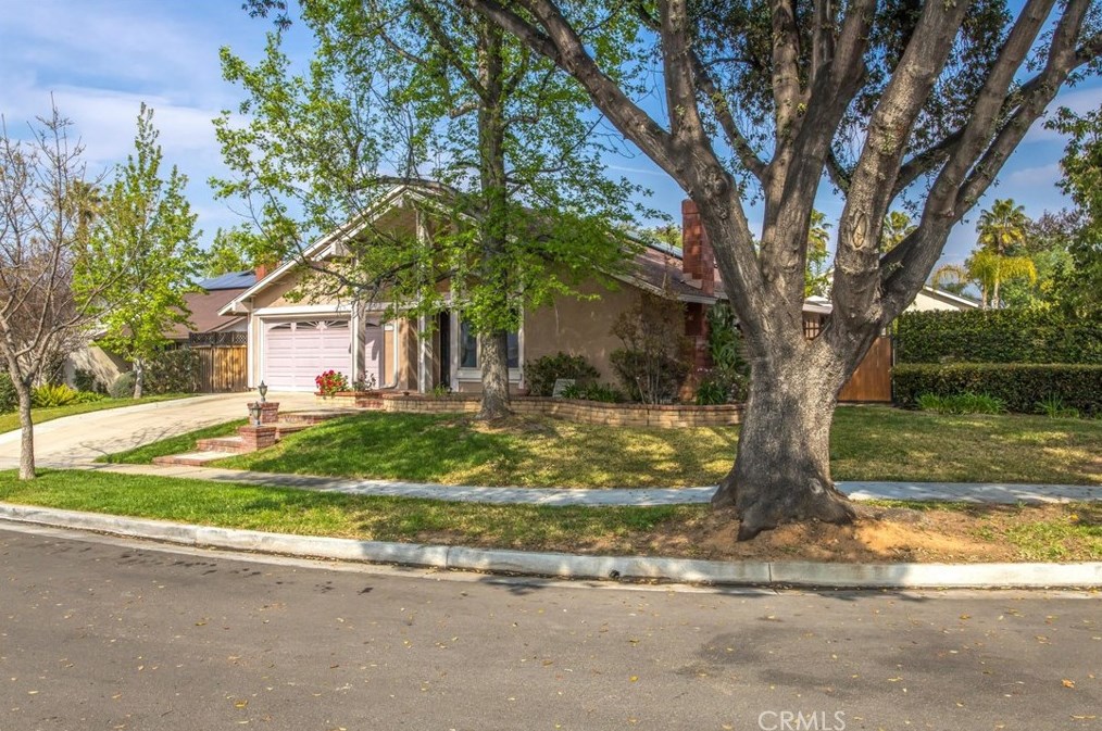 332 Mitchell Way, Redlands, CA 92374