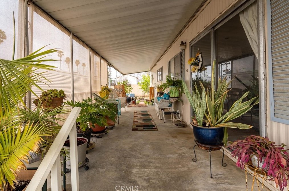 975 California St #10, Calimesa, CA 92320