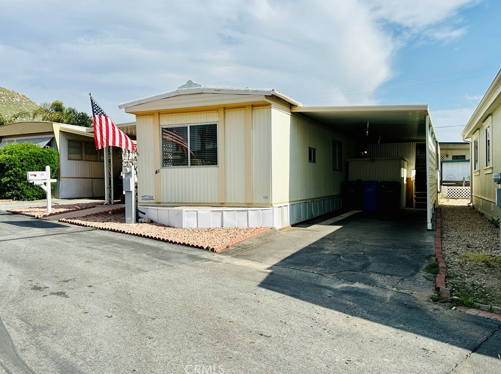 1700 S State #43, Hemet, CA 92543