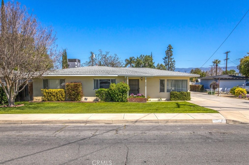 25472 Van Leuven St, Loma Linda, CA 92354