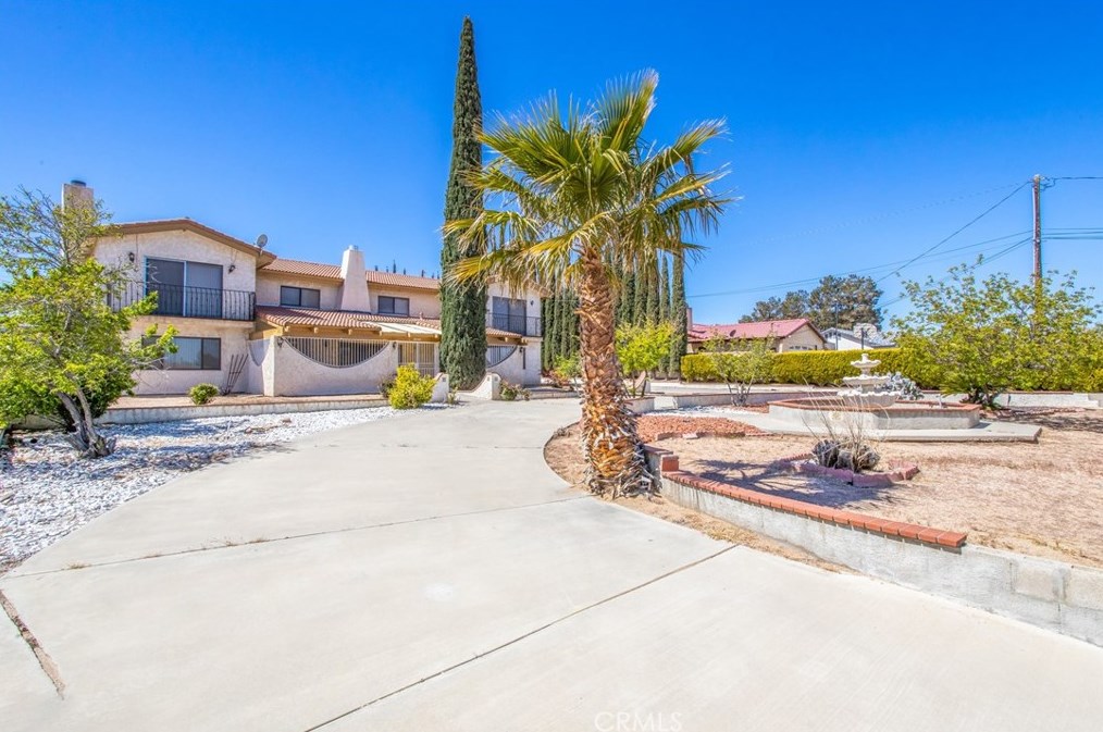 18547 Danbury Ave, Hesperia, CA 92345-7170