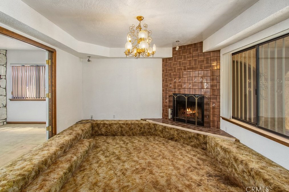 18547 Danbury Ave, Hesperia CA  92345-7170 exterior