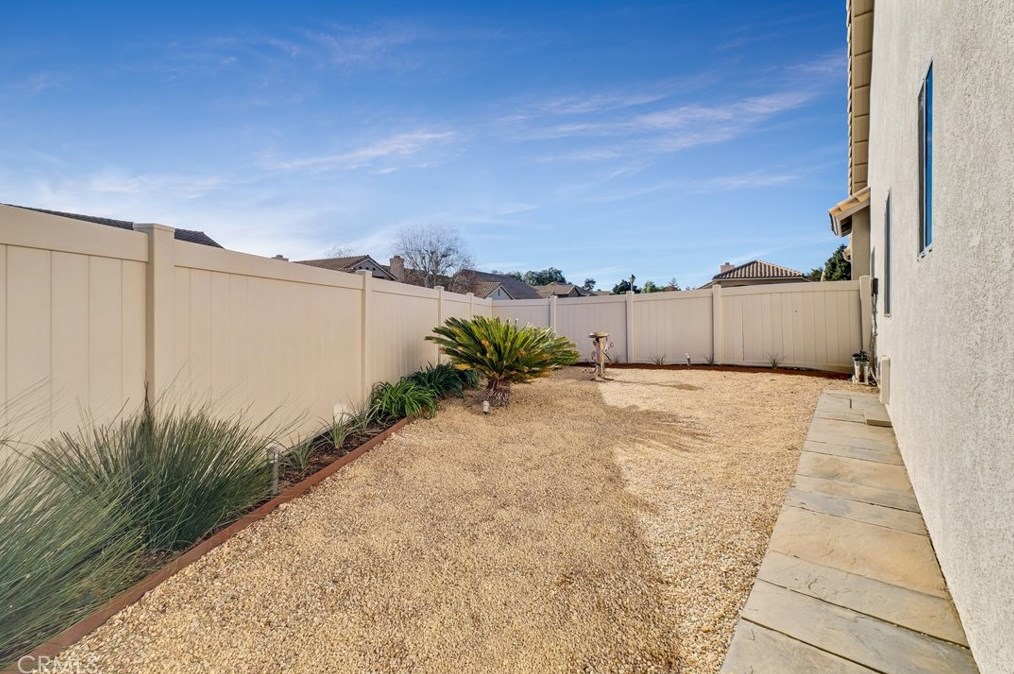 1218 Bel Air Ct, Banning CA  92220-6402 exterior