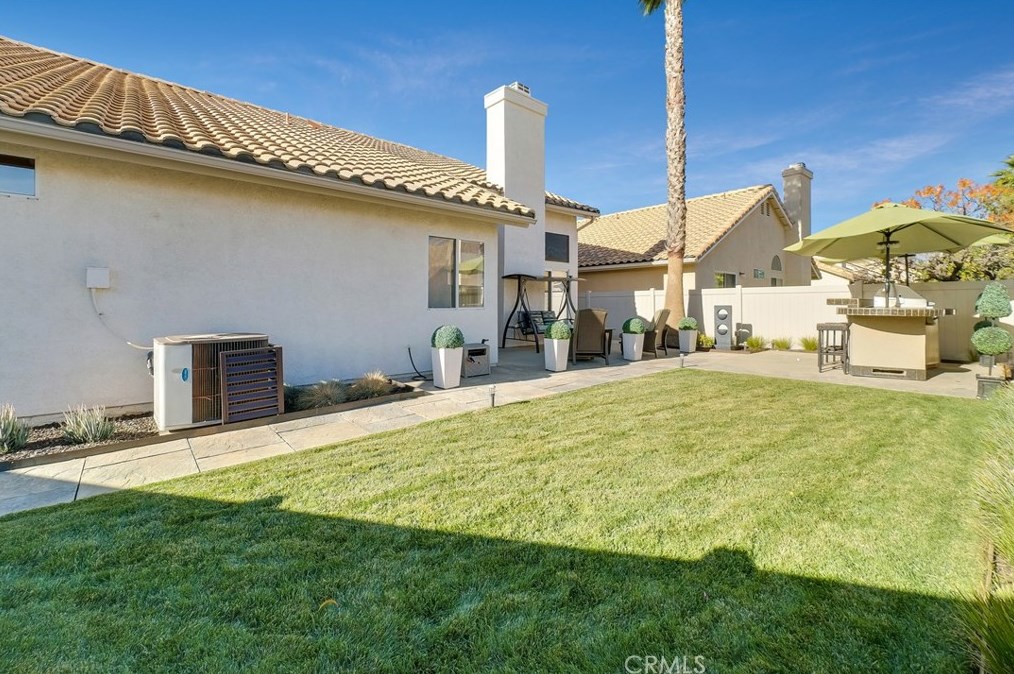 1218 Bel Air Ct, Banning CA  92220-6402 exterior