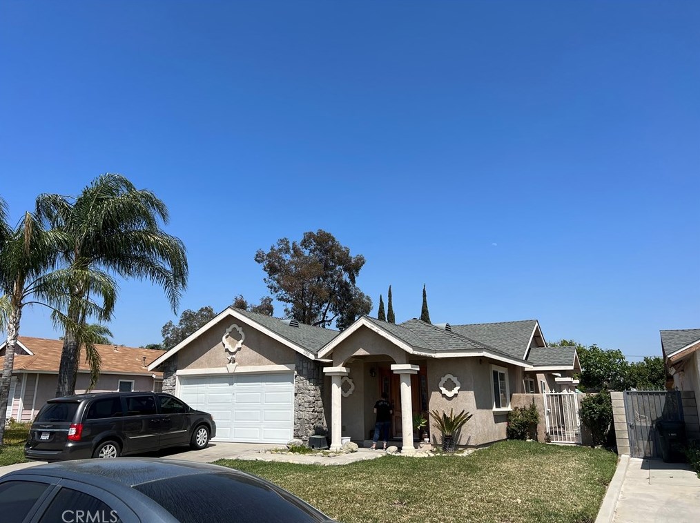 11565 Old Field Ave, Fontana, CA 92337