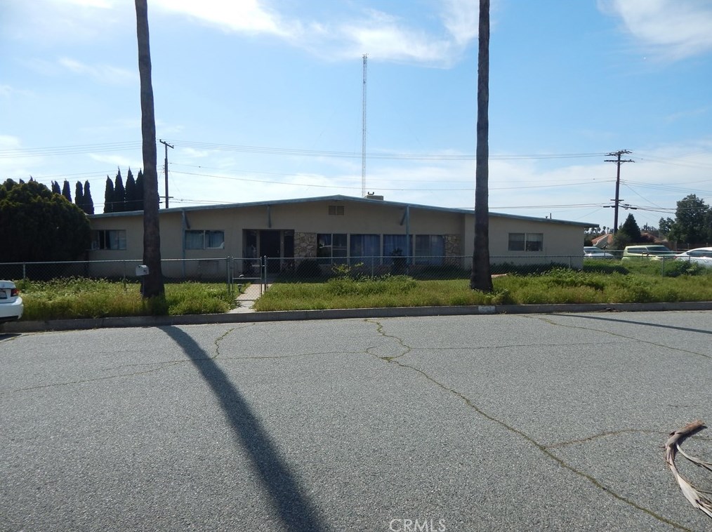 547 41st St, Banning, CA 92220-3407