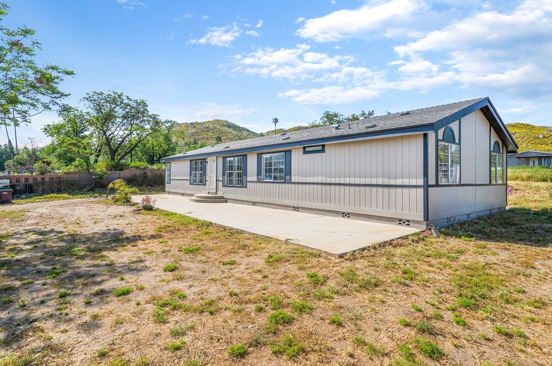 33672 Beverly Dr, Hemet, CA 92545-9210