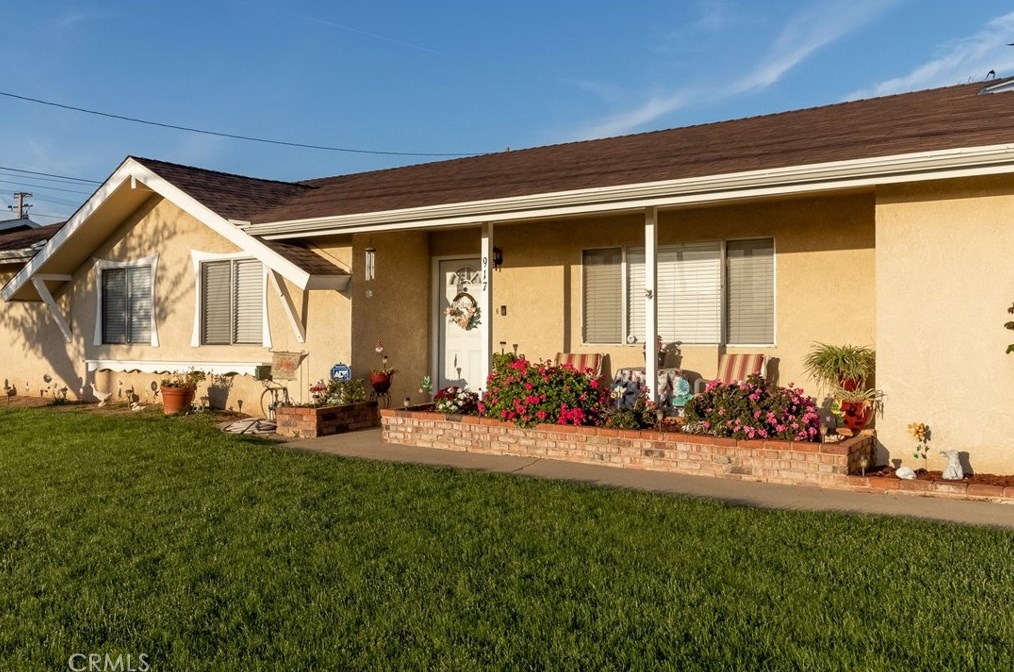 917 3rd St, Calimesa, CA 92320-1217