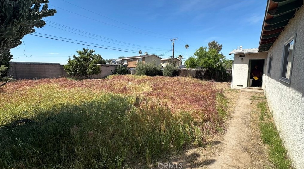 26659 6th St, Highland, CA 92346-5667