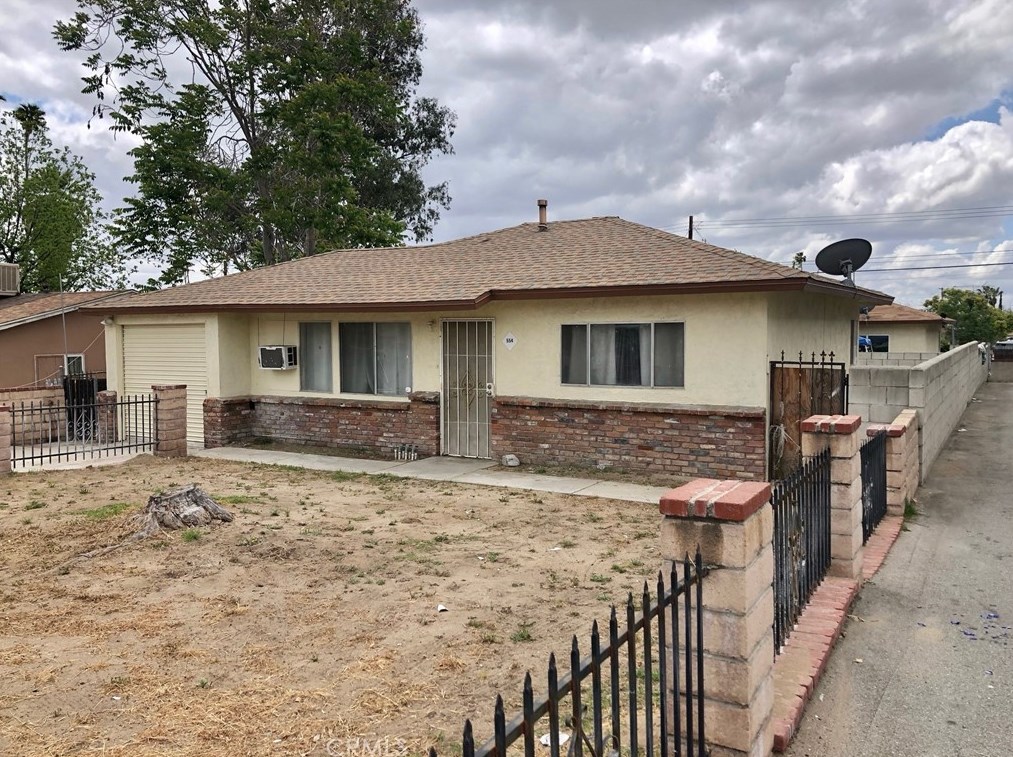 554 W E St, Colton, CA 92324