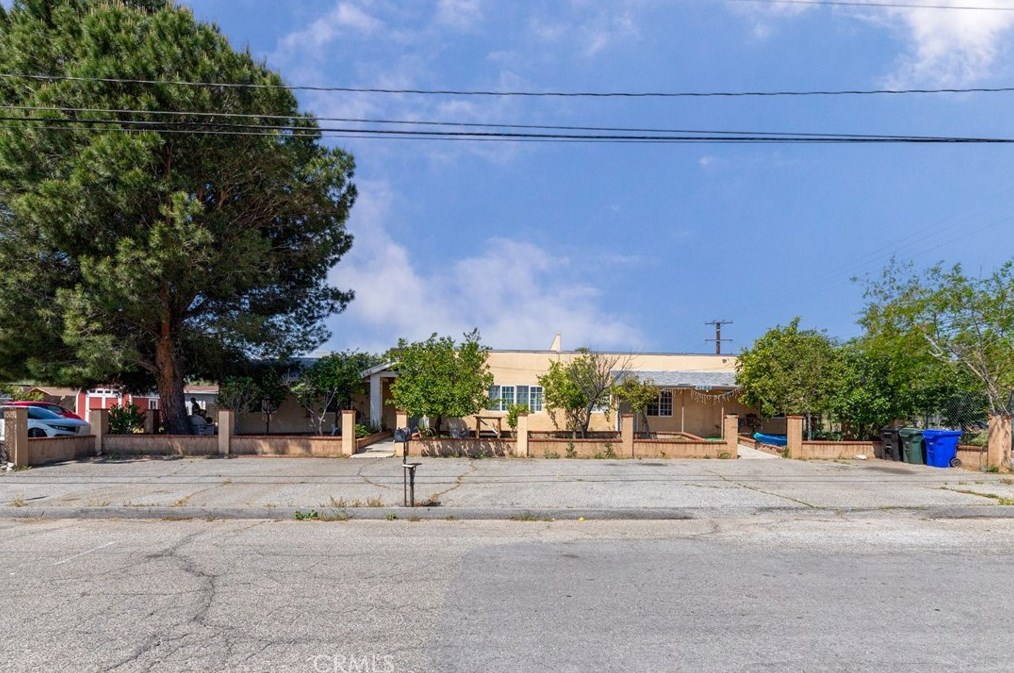 4196 N 3rd Ave, San Bernardino, CA 92407