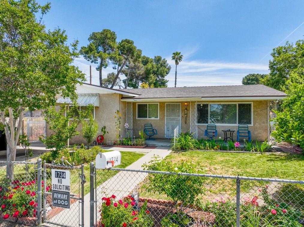 1734 Washington St, Redlands, CA 92374
