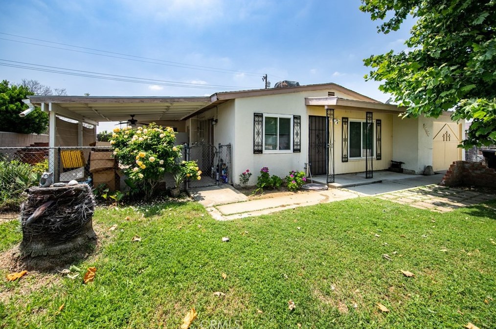 27027 14th St, Highland, CA 92346-3147