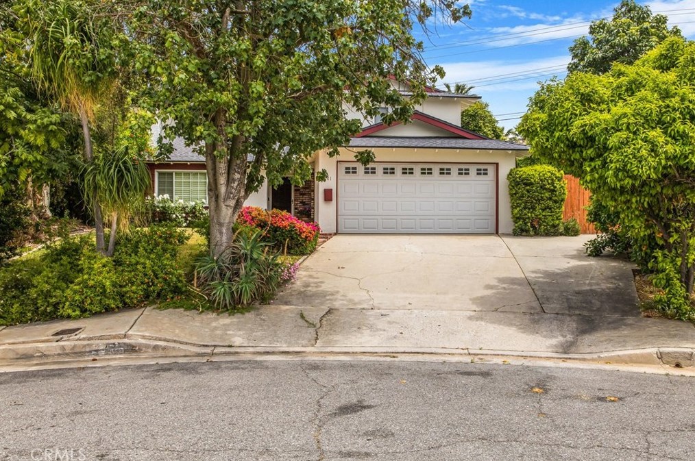 741 Sherwood St, Redlands, CA 92373