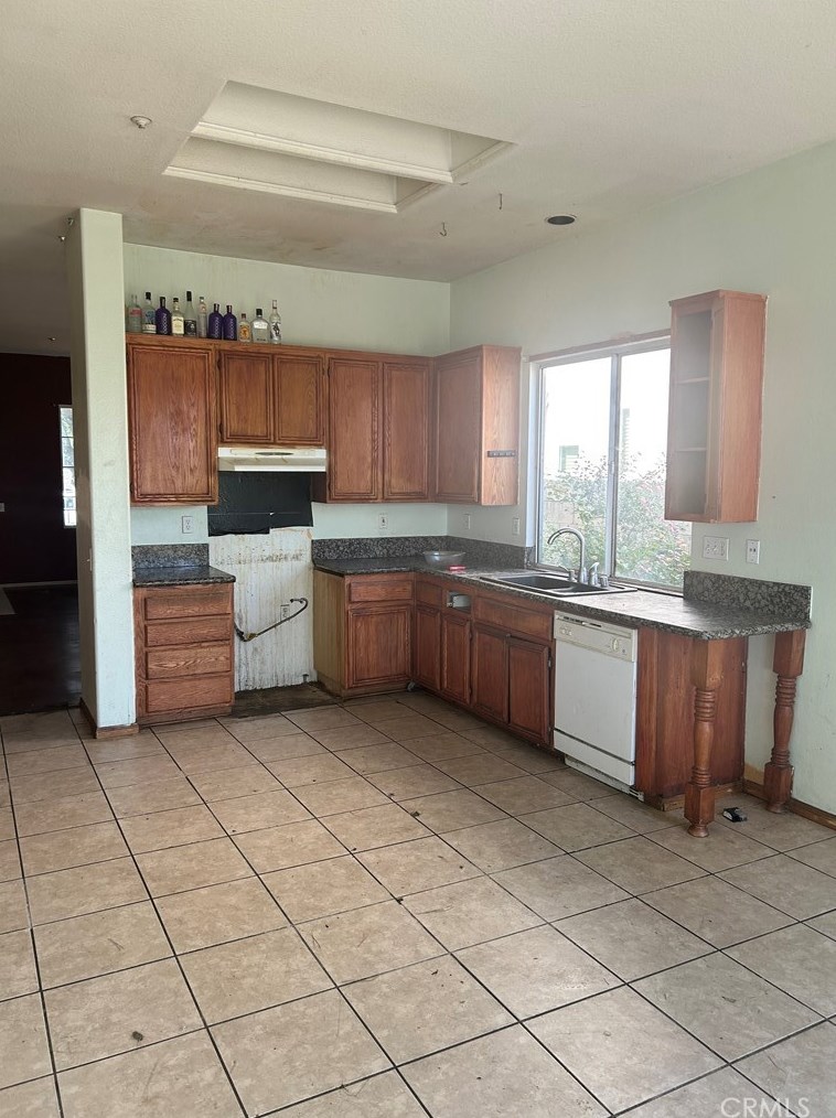 15345 Rockwell Ave, Fontana, CA 92336-4107