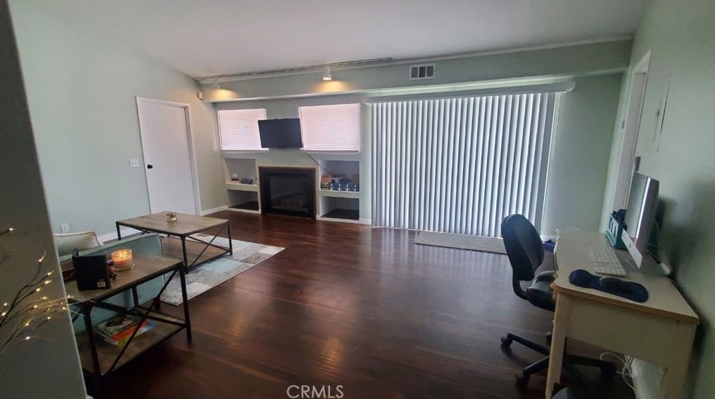 14770 Tigertail Rd, Apple Valley CA  92307-5249 exterior