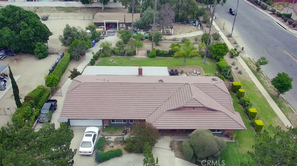 11695 Ponderosa Ave, Fontana, CA 92337-7622