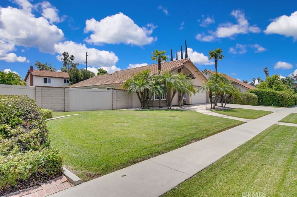 1241 Mills Ave, Redlands, CA 92373-4969