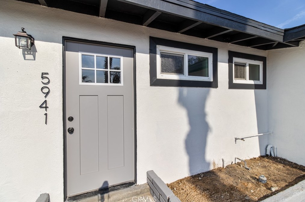 5941 Rose Ellen Ave, Twntynine Plm, CA 92277-2171